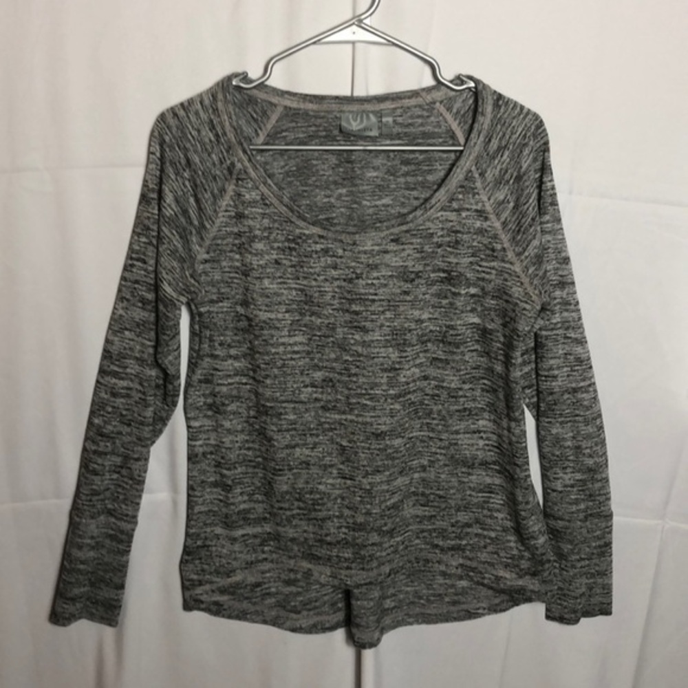 Athleta Women’s Long Sleeve Top Size Medium